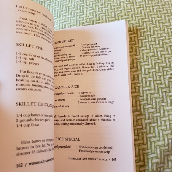 Vintage 1985 Woodall's Campsite Cookbook, Paperback, Camping Meal Plans Recipes - Picture 6 of 9